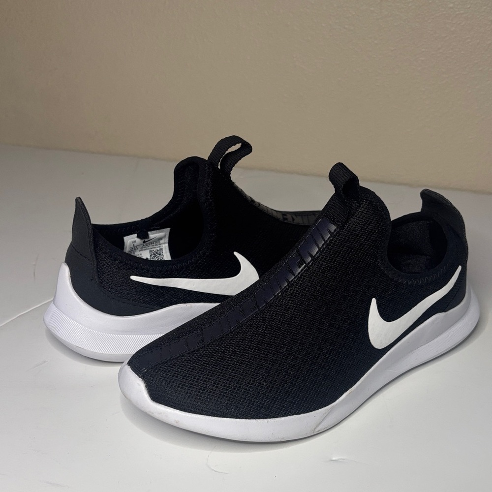 Nike Kids Black Slip-On Sneakers with White Swoosh